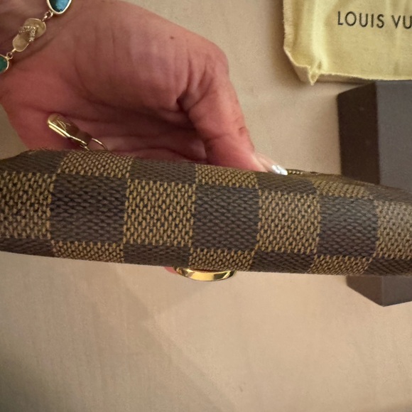 LOUIS VUITTON 
Damier Ebene Koala Compact Wallet - Picture 5 of 14